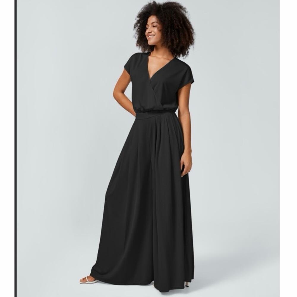 Halara Easy Peezy Black Wide Leg Waffle Jumpsuit Size Small EUC V Neck Pockets - Picture 4 of 10